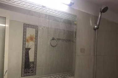 Chính chủ bán nhà Giáp Bát, 42m2, 4 tầng, mt 4.8m, giá 2.85 tỷ. LH: 0984094326