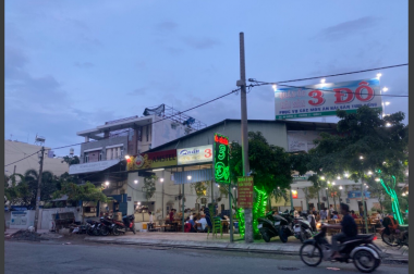 Biệt thự 2 MT (22x30)Đừơng 23, p 11, q 6. Hợp Đồng Thuê 200 triệu/ tháng