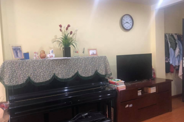 Bán nhà mặt phố Hoàng Cầu, 52 m2, 4 tầng, giá 7.79 tỷ. LH: 0984094326