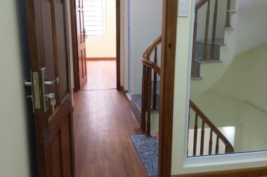 Bán nhà Khương Trung, Thanh Xuân, nhà mới, 33m2, 4 tầng, giá 2.68 tỷ. LH 0984094326