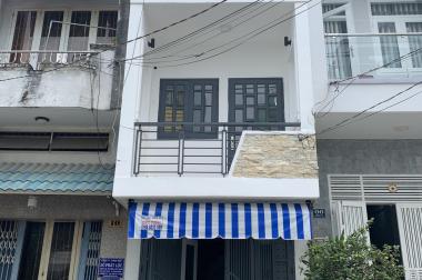 Chính chủ cần bán nhà mặt tiền số 37 KDC Bình Phú, vị trí đẹp, giá tốt