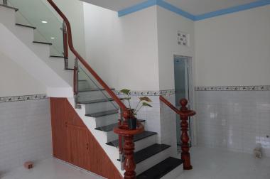 Nhà 1 lầu 1 trệt sau Trường Đại Học Công Nghệ Đồng Nai giá 795 triệu.kp4 Trảng Dài.