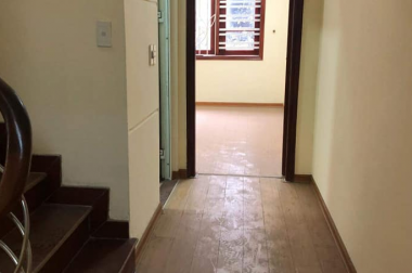 Bán nhà Hoàng Đạo Thành, Thanh Xuân, 41 m2, 4 tầng, giá chỉ 2.5 tỷ. LH 0984094326