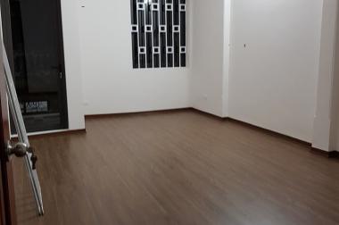 Chỉ 7.7 tỷ - Cần bán gấp nhà Ngõ 19 Kim Đồng 55m2x 4 Tầng. 
