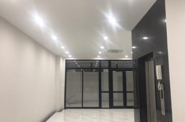 Cho thuê nhà tại Nam Trung Yên 120m2, 5 tầng, thang máy, điều hòa, mới hoàn thiện, ô tô đỗ cửa