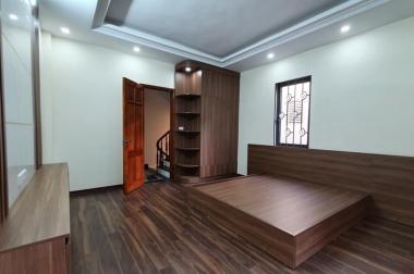 Bán nhà Kim Ngưu trung tâm HBT, lô góc, ở luôn 30m x 5T 3.5 tỷ
