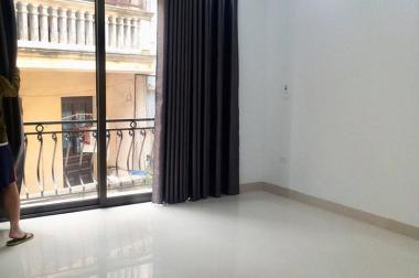 Bán Gấp, nhà phố Vũ Tông Phan – Thanh Xuân 35m2 x 5 tầng, giá chỉ 2.8 tỷ. Có TL