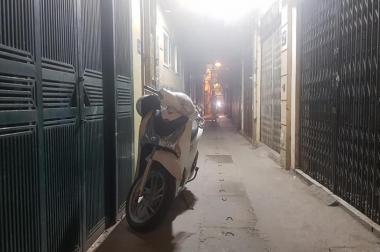 Bán nhà 4 tầng phố Khương Trung, giá 2.4 tỷ