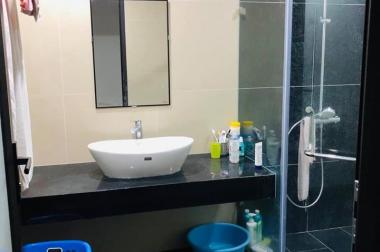Siêu Hot : Phố Giáp Bát Hoàng Mai Lô Góc Ô tô 45m2 5 tầng giá 3,8 tỷ. có TL