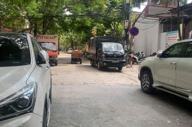 Cho thuê nhà mặt ngõ ô tô tránh tại Trần Quang Diệu