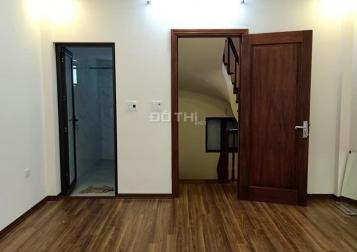 Chính Chủ Bán nhà Đa Sĩ- Hà Đông  (40 m2-5 tầng), ô tô vào nhà được .kinh doanh cực tốt ! Giá 3 tỷ 400. LH 0585878697