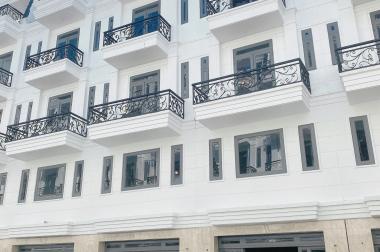 Cần bán gấp căn góc đường Hà huy Giáp , Phường thạnh xuân , Gò Vấp 300m. LH : 0908714902 An