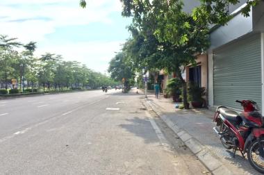 Bán gấp nhà đất giá rẻ bất ngờ mặt phố Cổ Linh, Long Biên.