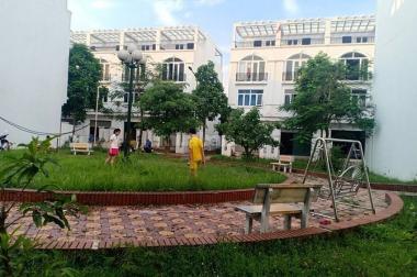 Chính chủ cần bán nhà liền kề Hải Âu, cạnh khu đô thị mới Cầu Bươu, gần công viên Chu Văn An, diện tích 56m2