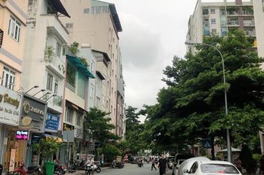 Bán nhà mặt tiền ngay chợ 5 tầng, Nguyễn Kiệm, Gò Vấp, 72m2, giá 14.5 tỷ.