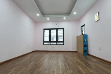 Siêu hiếm Minh Khai. Lô góc nhà mới ở luôn 5T 32m 2.65 tỷ.