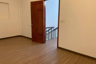 Bán nhà Thành Thái, TT Q10, 65m2, ngang 5.5m, giá 7.9 tỷ