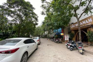 Rẻ quá rẻ quá.Bán một trong hai mảnh đất cực kỳ hiếm, vị trí đẹp, đường ô tô tại phường Hùng Vương