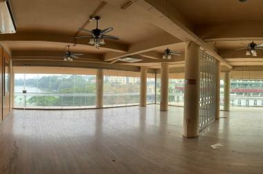 Cho Thuê 1 tầng toà nhà Hàm Cá Mập - view hồ Hoàn Kiếm. Giá thoả thuận 