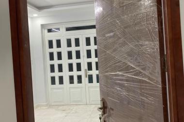 Bán nhà mới 2 mặt hẻm xe hơi, Vườn Chuối, Q3, 30 m2(3.5*9), 3 tầng, 4 PN, chỉ 6.3 tỷ.