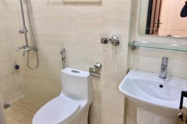 Nhà Hai Bà Trưng 37m2x5 tầng, nhà mới ở luôn. Lh 0376812345