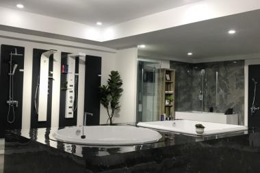 Bán nhà 12.5 tỷ, 4.8x13m 5 lầu 2 mặt tiền đường bà hom, phường 13