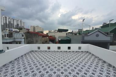 Cần bán gấp nhà Minh Khai, lô góc, ô tô đỗ cửa, kinh doanh. 37m x 5T 4.05 tỷ