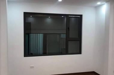 Bán nhà Ngõ chợ Đình Thôn, 45m x 5 tầng, ô tô, kinh doanh sầm uất. LH 0975626023