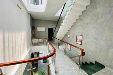 Bán nhà Nguyễn Khoái, mới,oto,170m2,5,3 tỷ, Lh: 0868181683