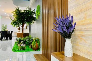 Nhà đẹp 6 tầng ở ngay Đầm Trấu, oto, kinh doanh, 43m2,Lh:0868181683