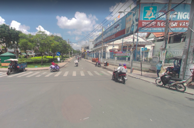 Bán nhà 11 tỷ, 4x25m 1 tấm mặt tiền đường ấp chiến lược, phường bình hưng hòa a