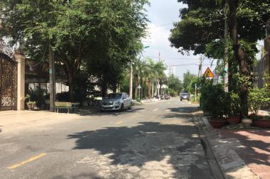 Bán biệt thự 32 tỷ 10x20m 3 tấm mặt tiền Đường số 32, Phường Bình Trị Đông B