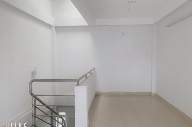 Bán nhà Nguyễn Tri Phương, Phường 9 Q10, 40m2, 4 tầng, 3.8x10.5, vị trí Vip, chỉ 5 tỷ 