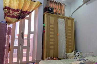 Nhà Bến Bình Đông Q8, 44m2, 4x11m, 4 tầng, 4PN, ở ngay đón Tết, chỉ 3.25 tỷ TL