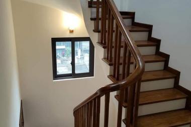 Bán nhà Bồ Đề, Long Biên 5 Tầng, 37m2, 3.4 tỷ