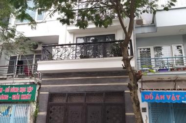 Cho thuê nhà đẹp Trần Quốc Hoàn, 55mx 5T thích hợp văn phòng, để ở