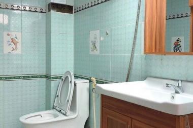 Định cư Bán Nhà Điện Biên Phủ, Quận 10, 3 Tầng, 2 Phòng Ngủ, Phù hợp NVVPi, giá 2 tỷ 8