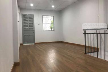 Chú Tân cần Bán nhà Đào Duy Từ, Phường 6, Quận 10, 38M2, 3PN, 3WC, 3 Tầng, giá 3 tỷ