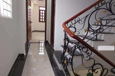 Cô 19 hại cần Bán gấp Nhà Mặt tiền 139B Nguyễn Tiểu La, Phường 6, Quận 10, 40m2, 4 Tầng, giá 14 tỷ