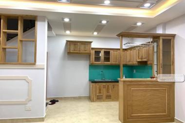 Cô 19 hại cần Bán gấp Nhà Mặt tiền 139B Nguyễn Tiểu La, Phường 6, Quận 10, 40m2, 4 Tầng, giá 14 tỷ