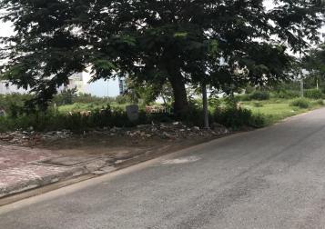 Chính chủ bán nền đất 13A Hồng Quang DT 5 x 20m đường 25m, giá 2,1 tỷ đối diện ĐH Kinh Tế HCM