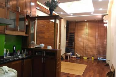 Bán nhà ngõ 565 Nguyễn Trãi, ngõ to, nhà đẹp, thuộc khu dân trí cao