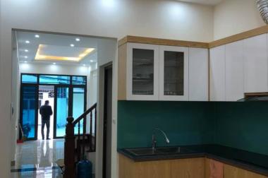 Cần Bán nhà Ngọc Thuỵ Long Biên 5T, 48 m2, 5.8 tỷ (ngõ ô tô đỗ cửa)