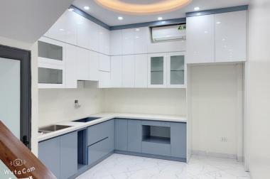 BÁN NHÀ LẠC LONG QUÂN. KINH DOANH, CHO THUÊ SẦM UẤT. DT 90 M2. 4 TẦNG. GIÁ 12.5 TỶ