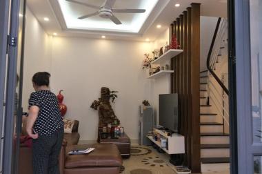 Bán nhà ngõ 144 Quan Nhân, Thanh Xuân, 71m2x5T, ngõ 3 bánh, giá 6.7 tỷ có tl