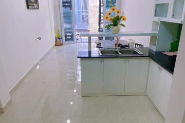 SHOP THUA LỖ BÁN GẤP MẶT TIỀN NHỰA CHUNG CƯ NGÔ GIA TỰ, P2,  QUẬN 10, 45M2, MẶT TIỀN 4,5M, CHỈ 6