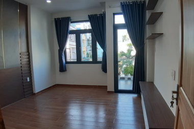 Bán nhà 4 tầng MT Nguyễn Văn Công, P.3, GV 65m2(4x16) giá 9,5 tỷ TL