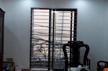 Chính chủ bán nhà gần sân vận động Mỹ Đình 5 tầng 37 m2 giá 3.4 tỷ kinh doanh ngõ thông ô tô lô góc  