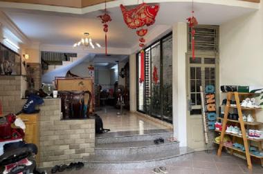 Nhà lô góc Huỳnh Văn Bánh, P14, Phú Nhuận, 76m2, 3 tầng, cực rẻ. Tùng thổ cư.