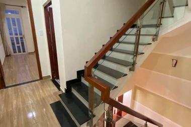 DV Môi giới TKXD BĐS Anvaland  -  Kẹt tiền mở Nhà máy Bán Nhà Nguyễn Trãi, Quận 1, 68m2, 1T2L, giá